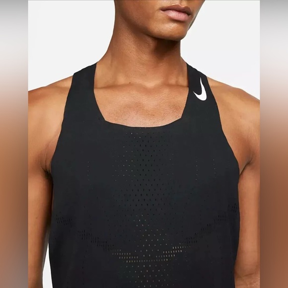 Size M - New Nike Men’s AeroSwift Dri-Fit ADV Running Singlet Black DM4624-010 - Picture 2 of 7